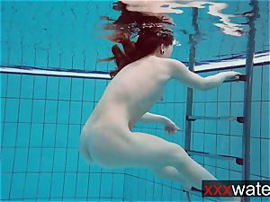 bouncy bum underwater Katrin